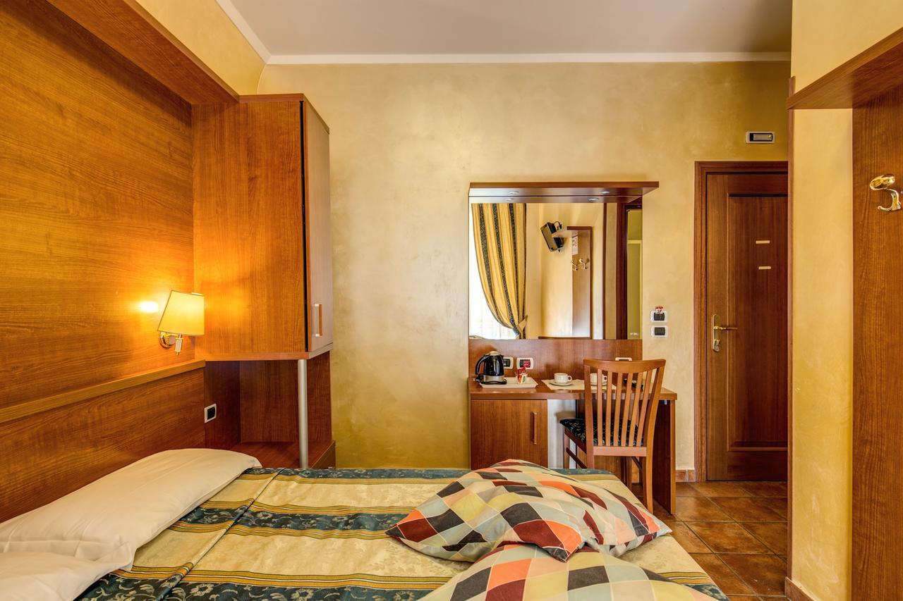 Maryelen 2 Roma